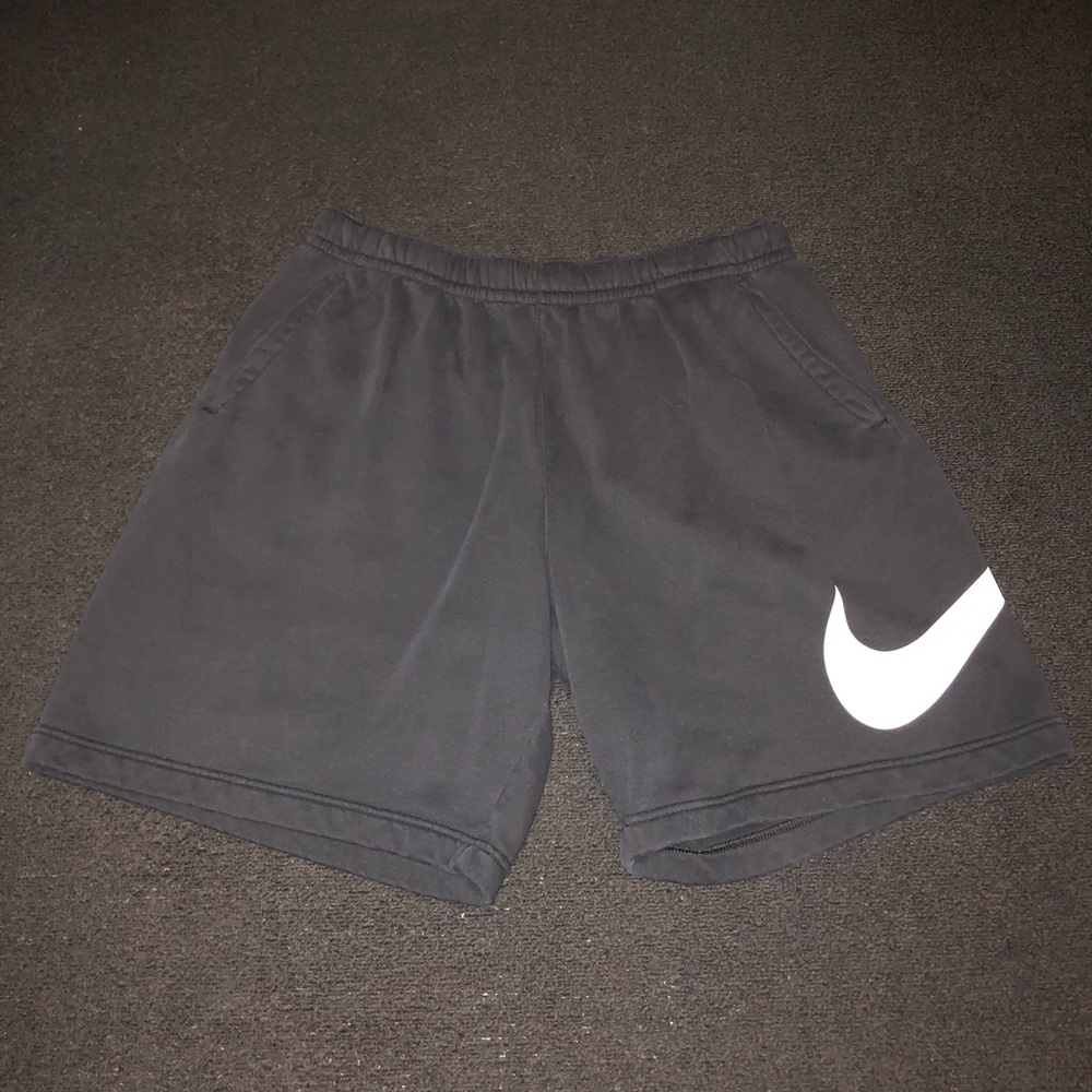 Nike Sweat-shorts. Size Large. Black Color.